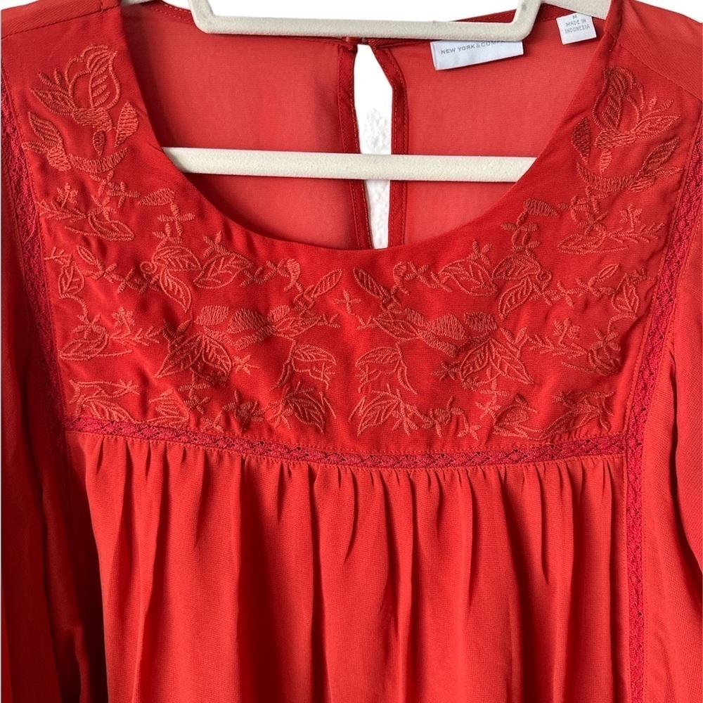 New York & Co Red Flowy Bell Sleeves Top Medium - Picture 5 of 6